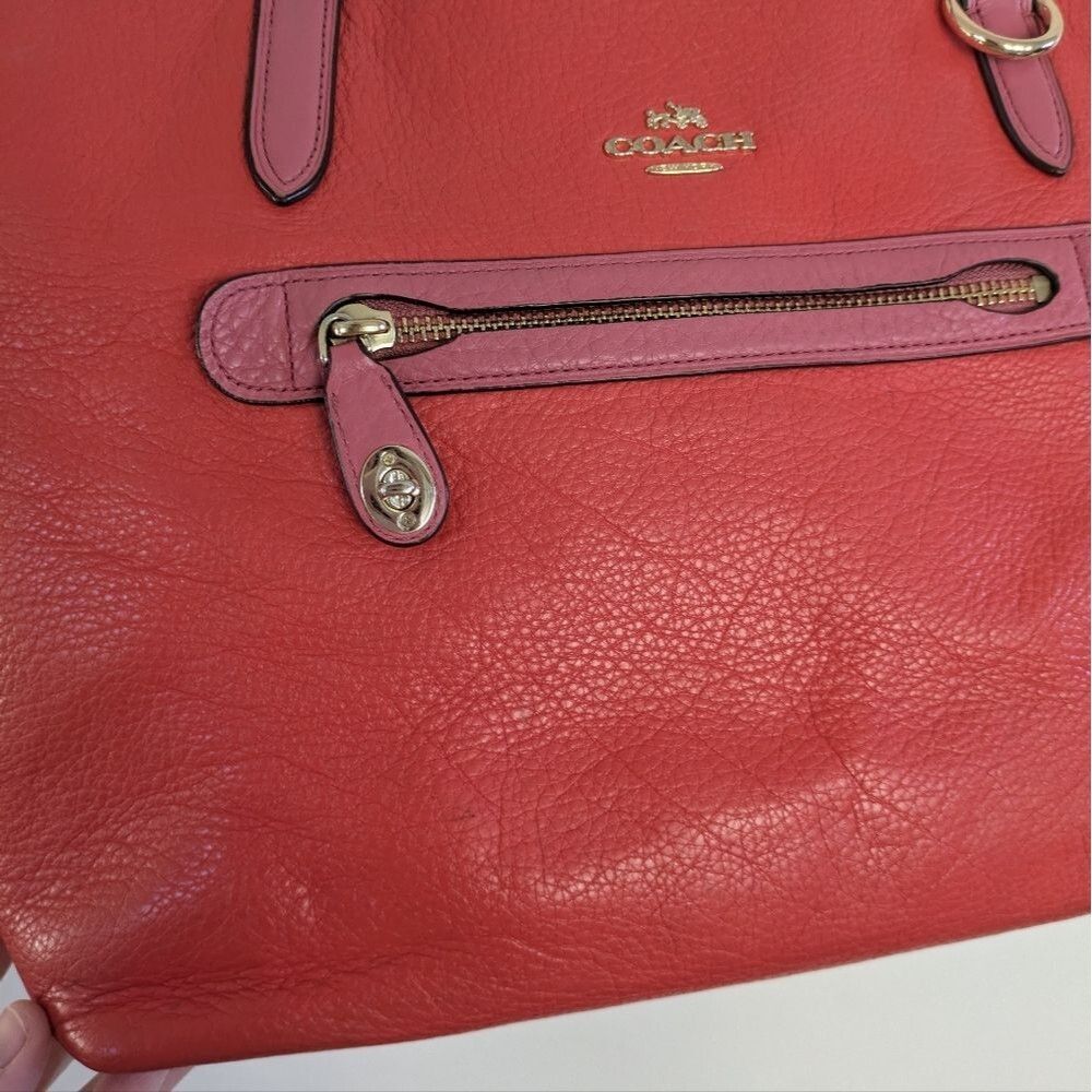 Coach Taylor pink red coral zipper clasp shoulder bag tote - Picture 4 of 16